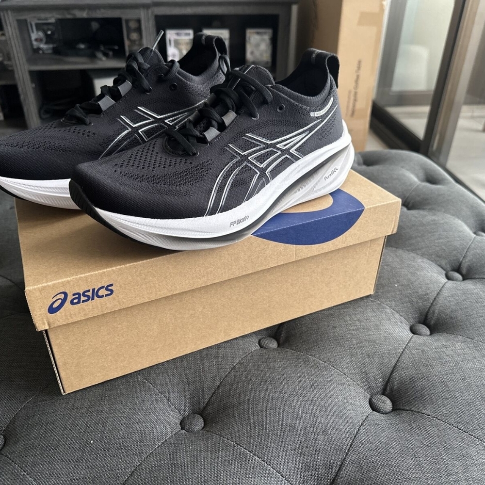 ASICS Men's GEL-Nimbus 26 Running ShoesBlack/Grey ( Size 8/9/10)